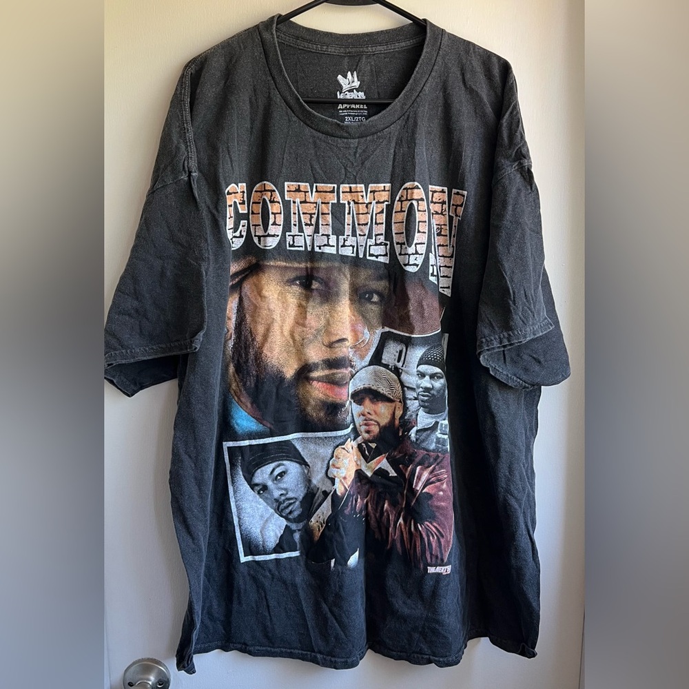 NWOT Legends Apparel “Common” Graphic Tee